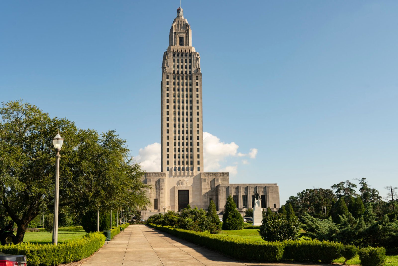 blue skies at the state capital building baton rou 2024 09 19 11 12 32 utc | Louisiana Roofers